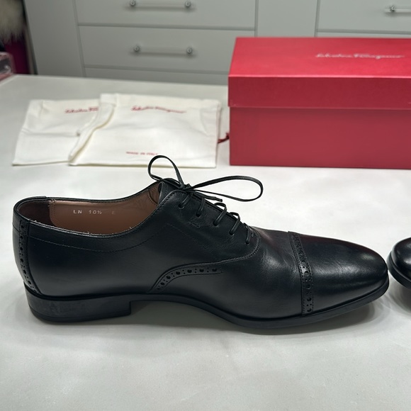 Salvatore Ferragamo Men’s Dress Shoe - Perfect Condition - Picture 10 of 11